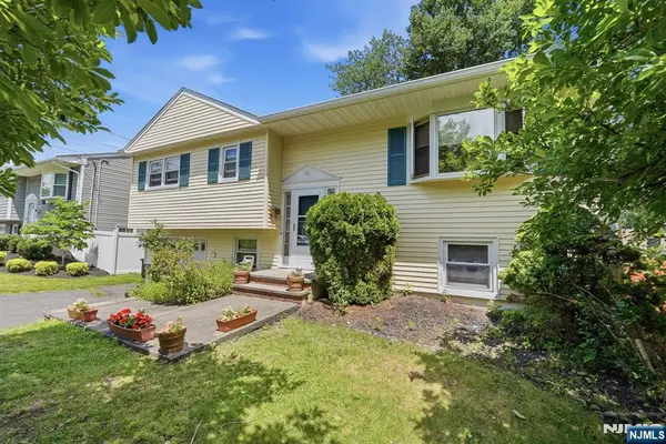 194 Elmwood Drive, Par-troy Hills Twp., NJ 07054