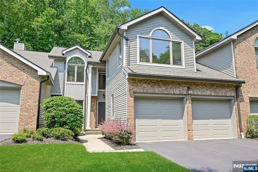 91 Lakeview Drive, Old Tappan, NJ 07675 - #2