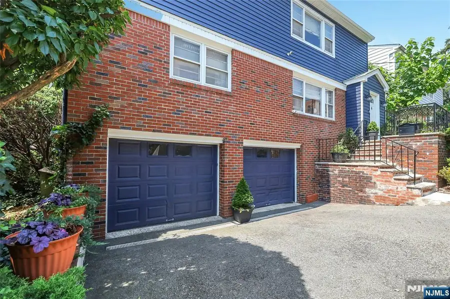 27 73rd Street, North Bergen, NJ 07047 - #2