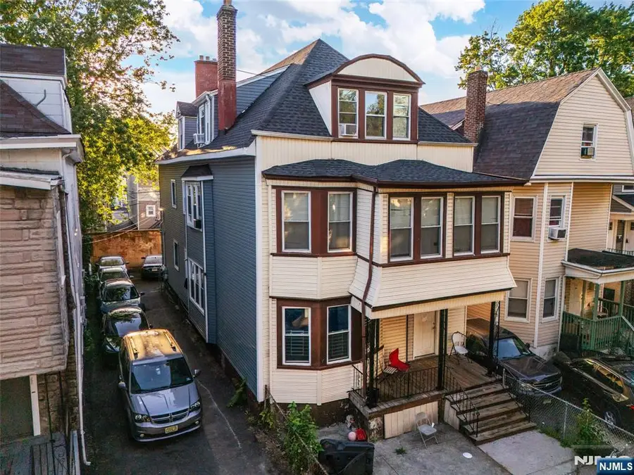 23 17th Street, East Orange, NJ 07018 - #2