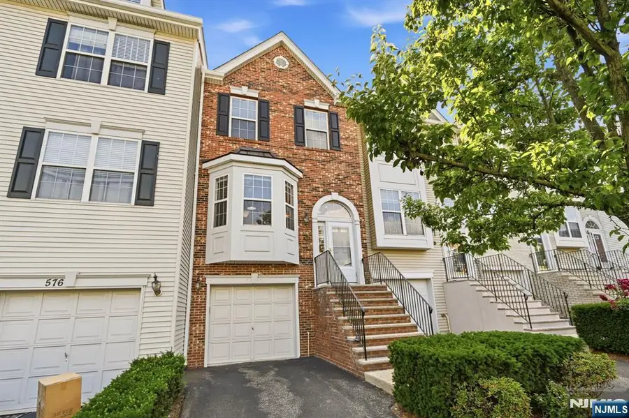 575 Coventry Drive, Nutley, NJ 07110 - #2