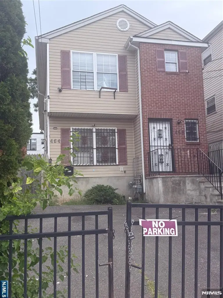 464-466 16th Street, Newark, NJ 07103 - #1