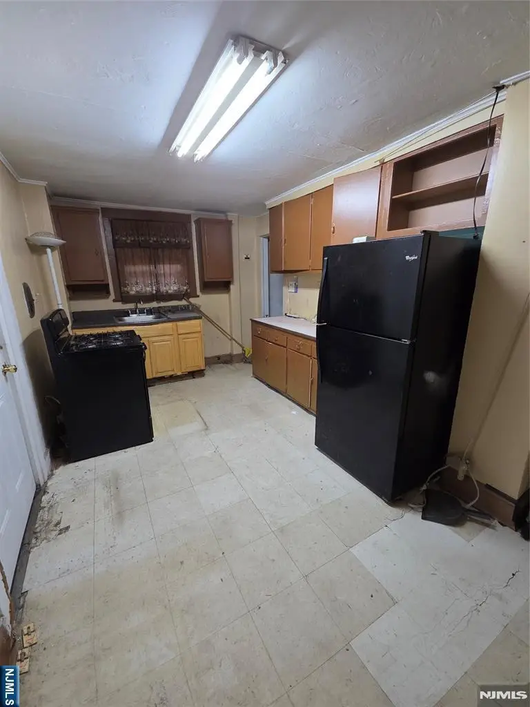 254 Glenwood Avenue, East Orange, NJ 07017 - #2