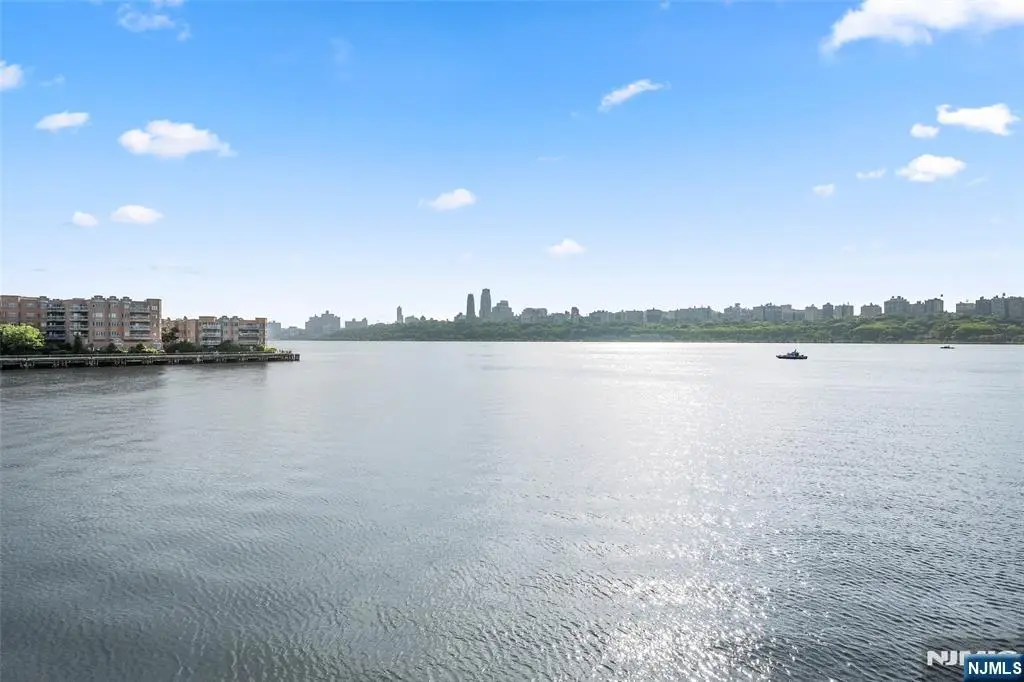 155 The Promenade, Edgewater, NJ 07020 - #1