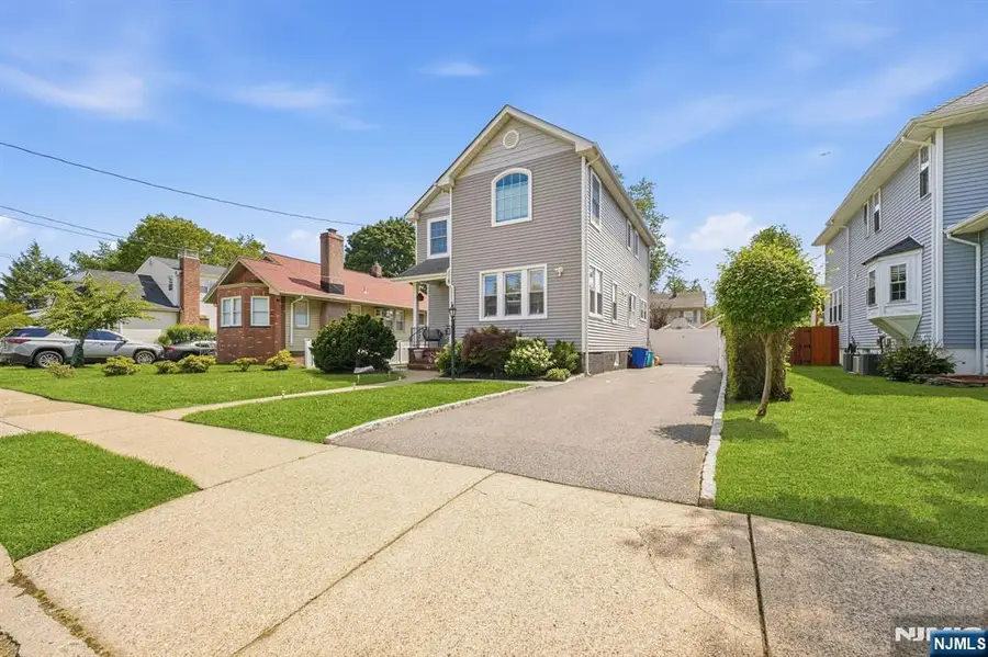 73 Forest Place, Rochelle Park, NJ 07662 - #3