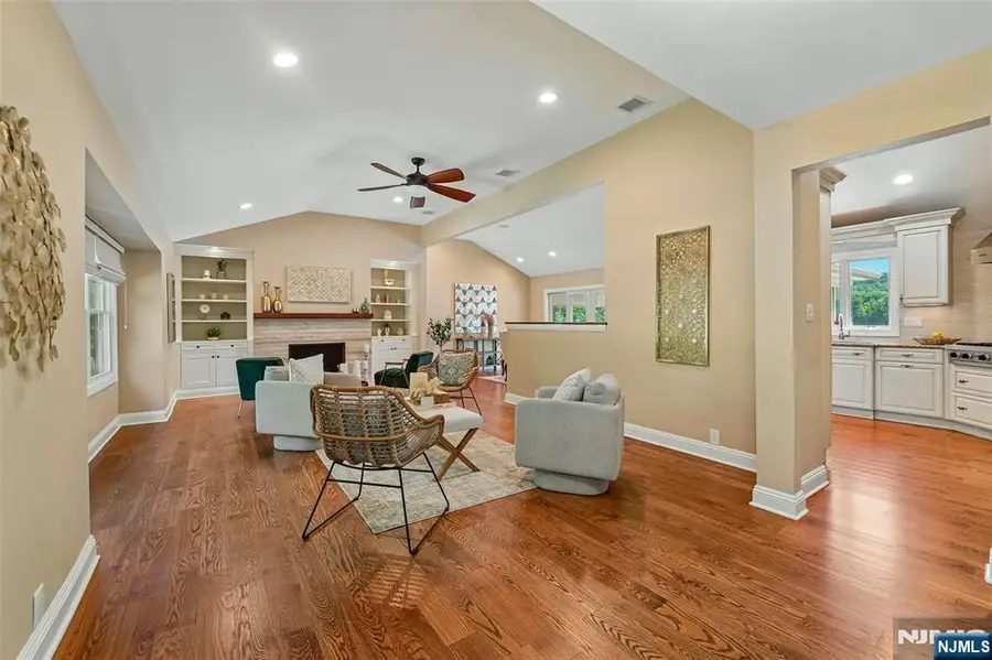 1050 W Pines Lake Drive, Wayne, NJ 07470 - #3