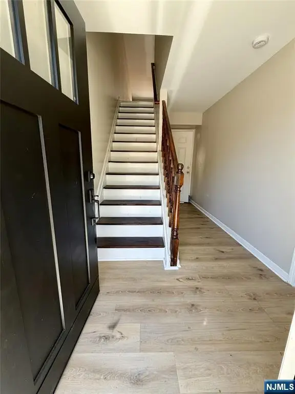 16 E Kinney Street, Newark, NJ 07102 - #3