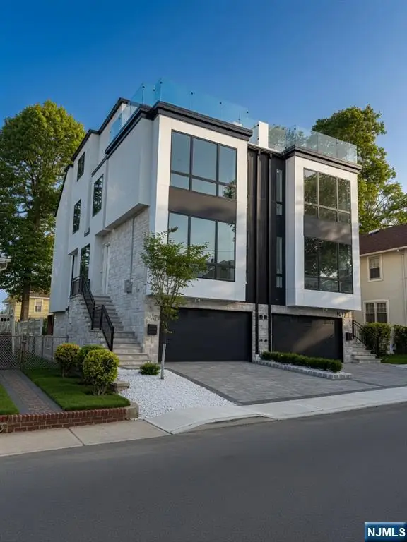 1015 Kingsland Lane, Fort Lee, NJ 07024 - #3