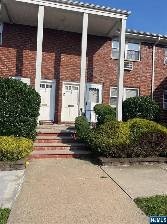 300 E Homestead Avenue B 8, Palisades Park, NJ 07650 - #1