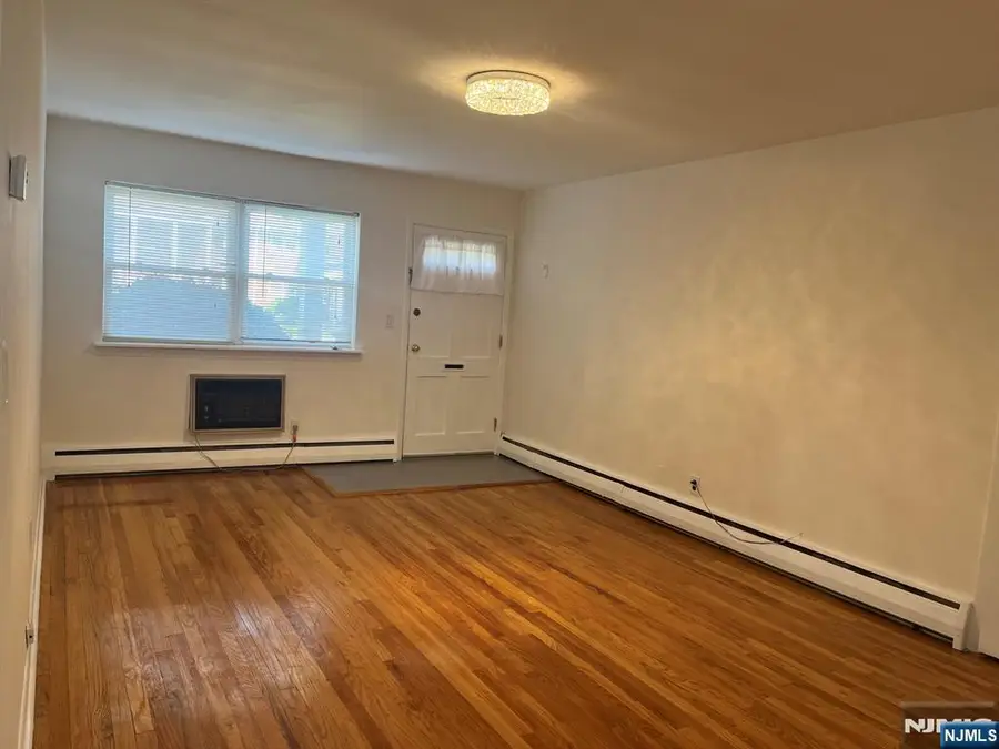 300 E Homestead Avenue B 8, Palisades Park, NJ 07650 - #2