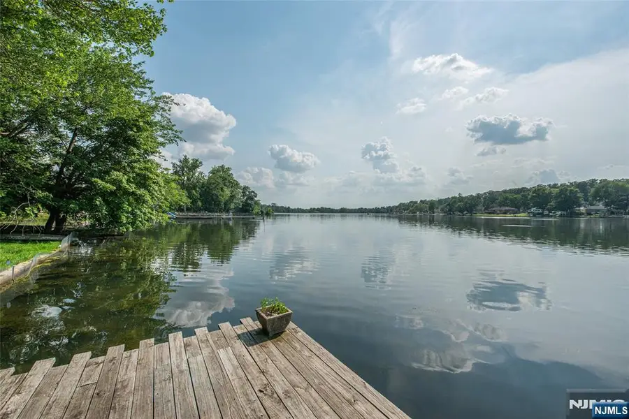 77 E Lake Drive, Wayne, NJ 07470 - #2