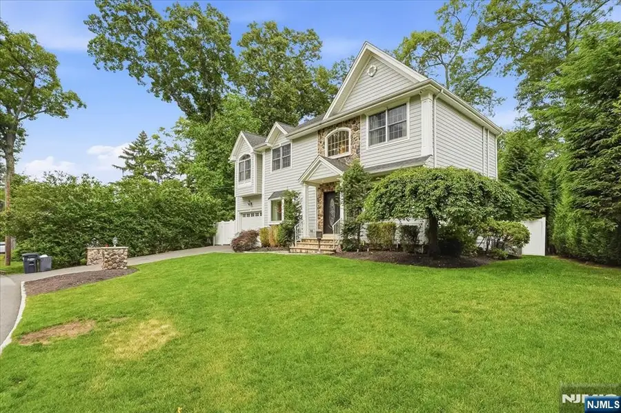 58 Mackay Avenue, Waldwick, NJ 07463 - #2