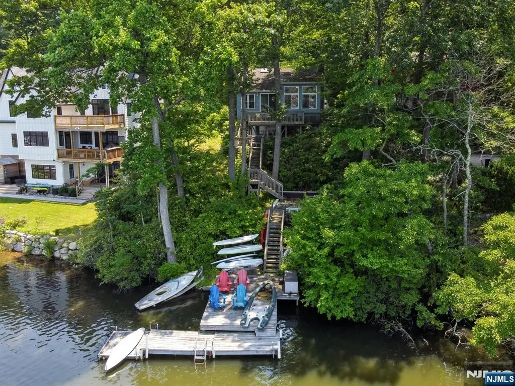 1009 Lakeside Drive, Highland Lakes, NJ 07422 - #1