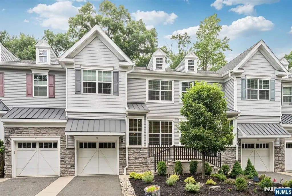 20 Masterson Court, Waldwick, NJ 07463 - #1