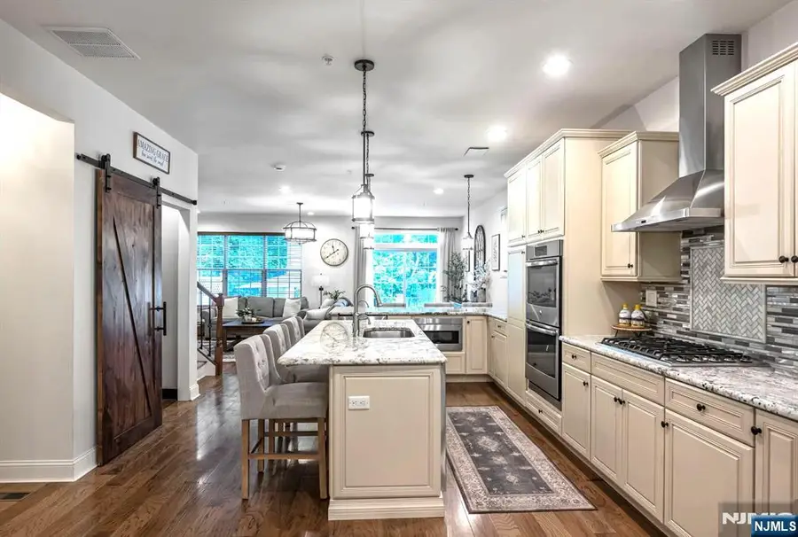 20 Masterson Court, Waldwick, NJ 07463 - #3