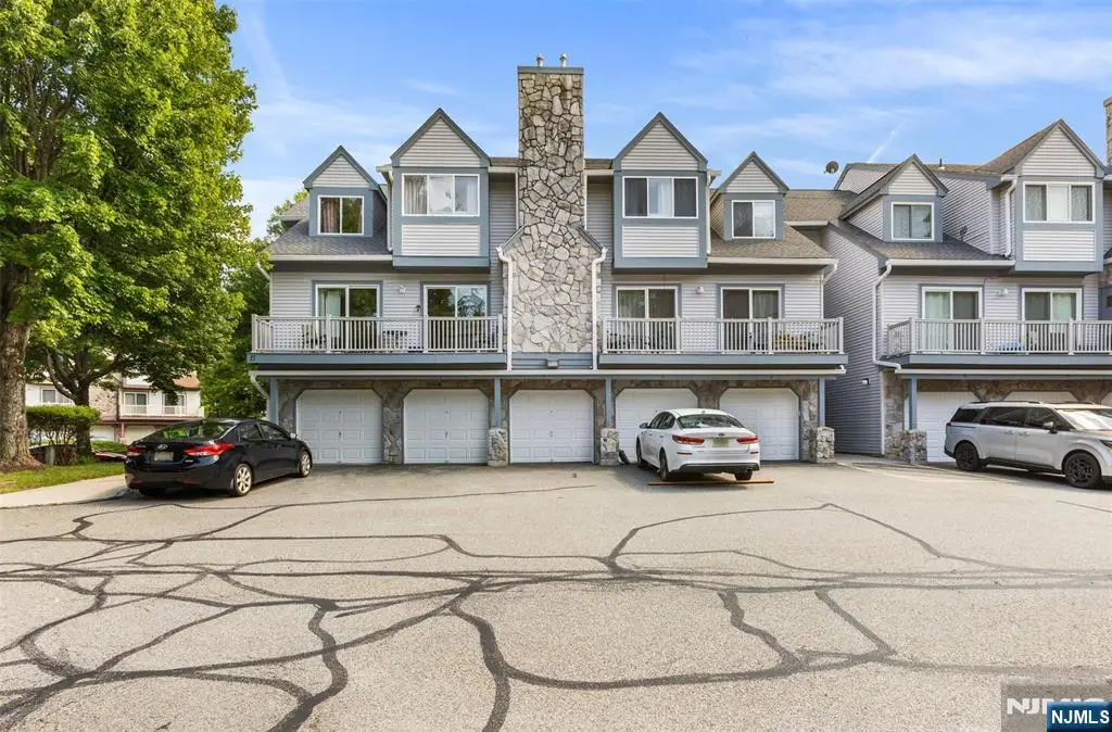 5 Garden Court, Roxbury, NJ 07876 - #1