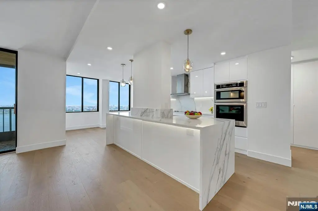 200 Winston 1912, Cliffside Park, NJ 07010 - #1