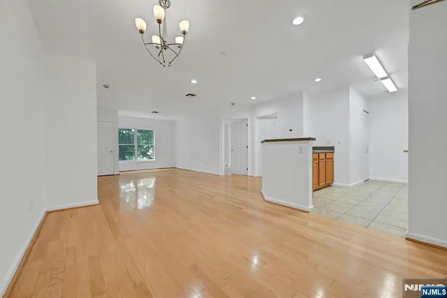 189 Forest, Paramus, NJ 07652 - #3