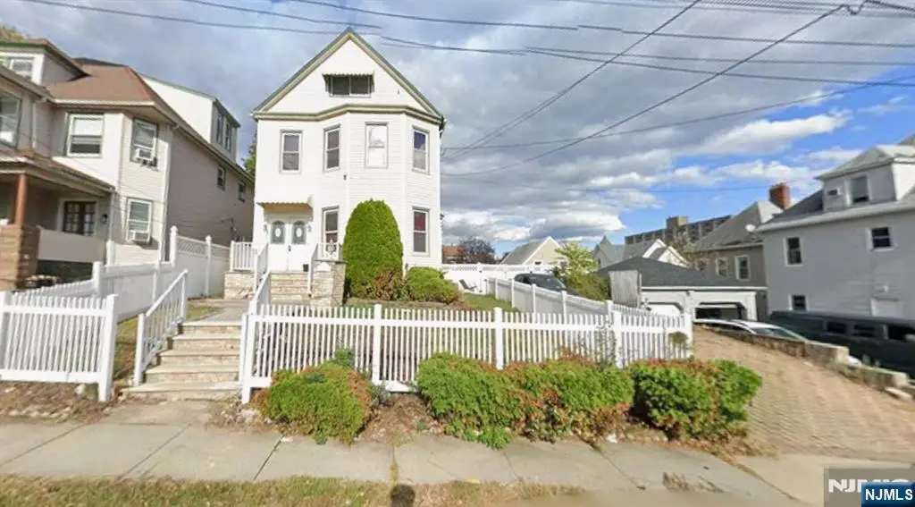 16 Offord Street, Passaic, NJ 07055 - #1