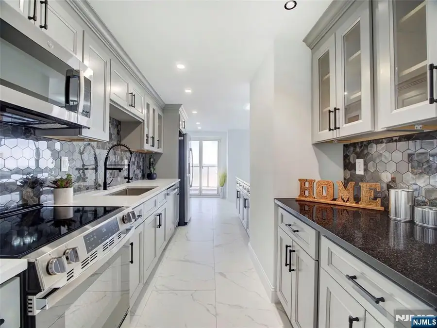 377 S Harrison Street 17FF, East Orange, NJ 07018 - #3