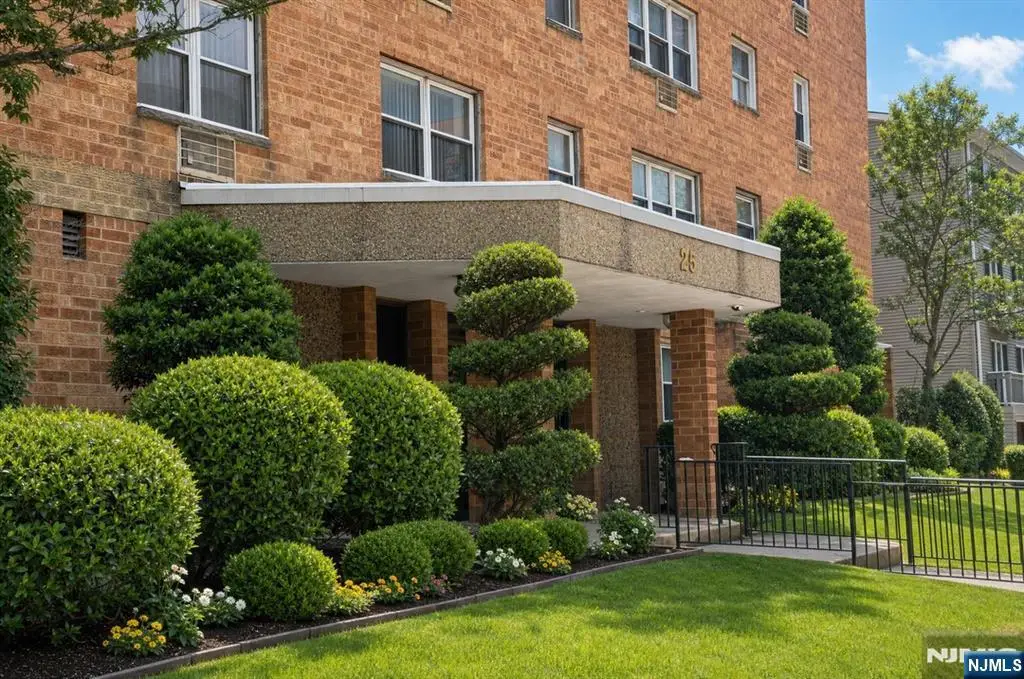 25 Jefferson Street 3D, Hackensack, NJ 07601 - #1