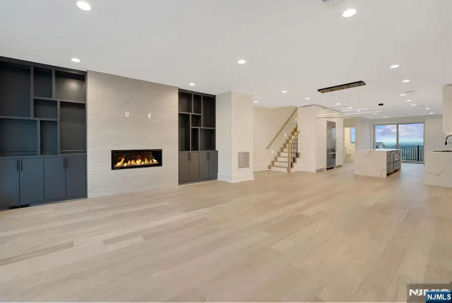 529 5th Street, Palisades Park, NJ 07650 - #2