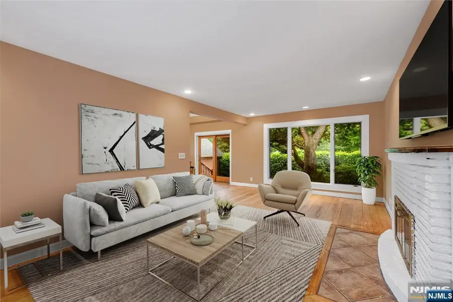 574 Chestnut Street, Township Of Washington, NJ 07676 - #3