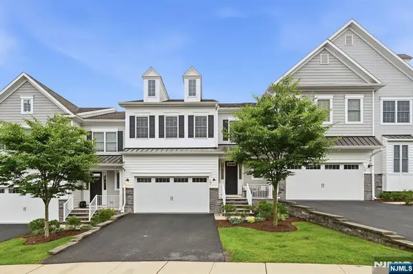 17 Cypress Lane, Cedar Grove, NJ 07009