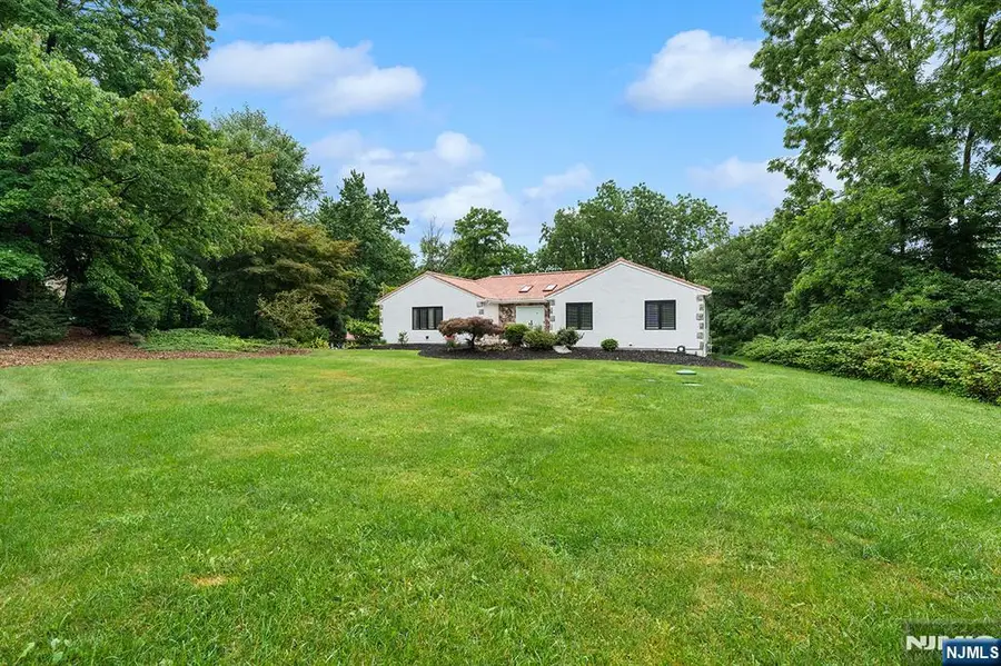 4 Daniel Lane, Kinnelon, NJ 07405 - #3