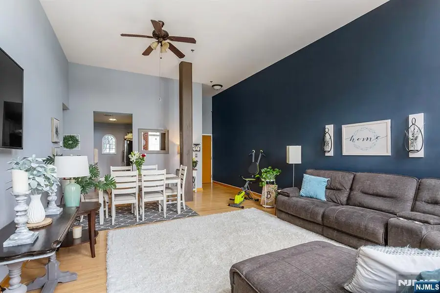 262 Main 203, Little Falls, NJ 07424 - #3