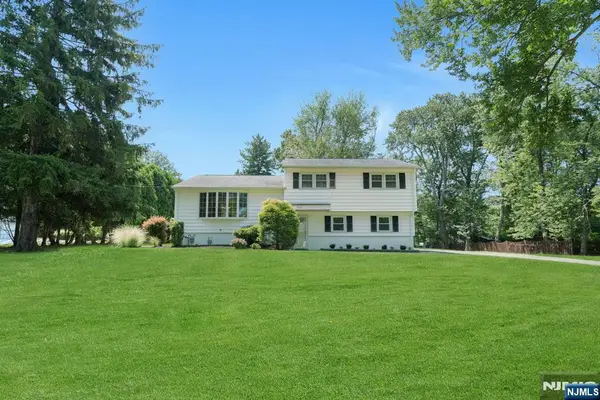 615 Maze Road, River Vale, NJ 07675