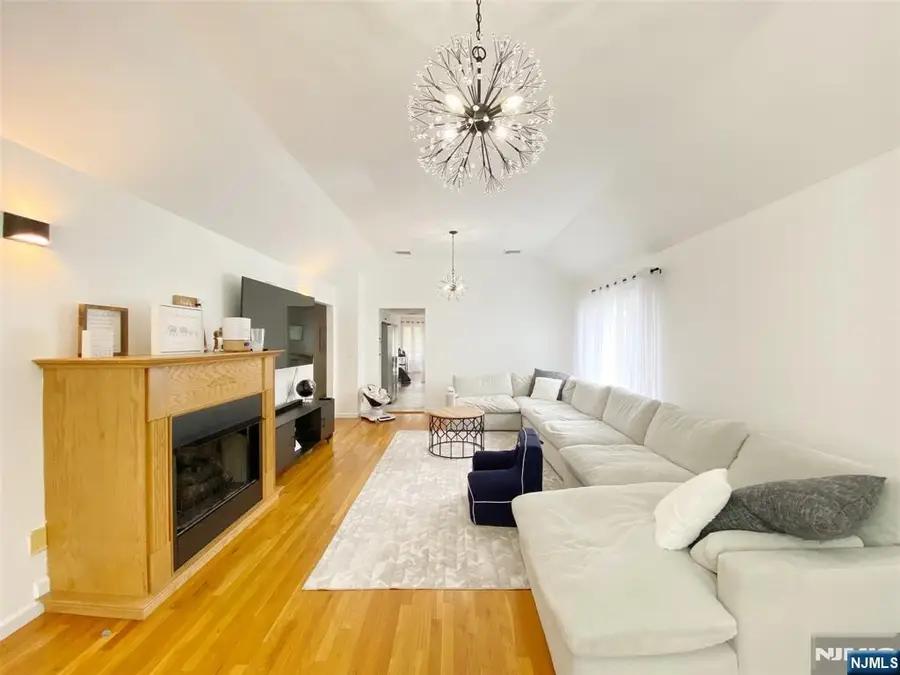 118B Temple Terrace B, Palisades Park, NJ 07650 - #3