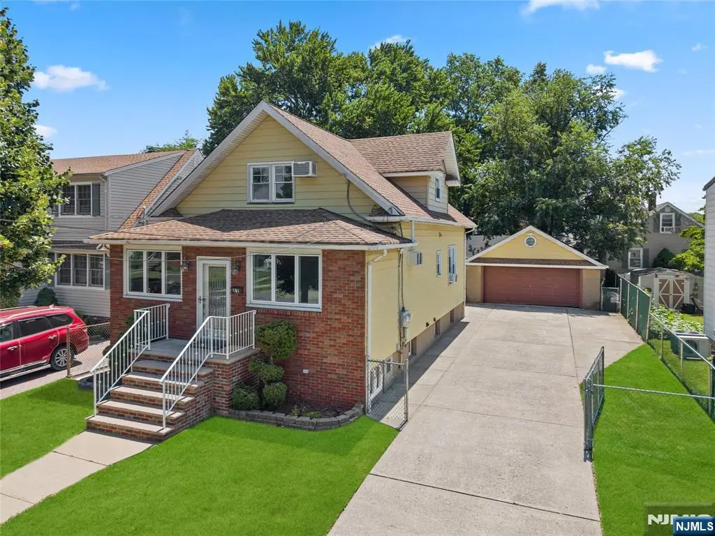 81 Huron Avenue, Clifton, NJ 07013 - #1