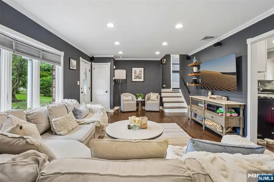 100 4th Avenue, Westwood, NJ 07675 - #3