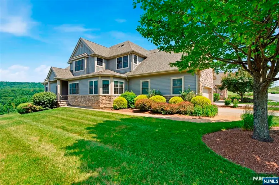 98 Tarrington Road, Hamburg, NJ 07419 - #2