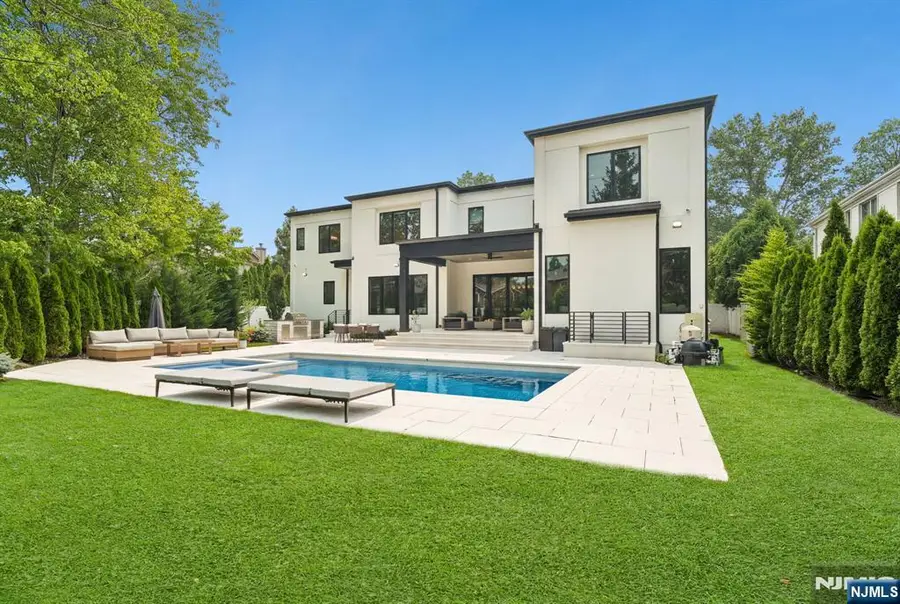 24 Carol Drive, Englewood Cliffs, NJ 07632 - #3