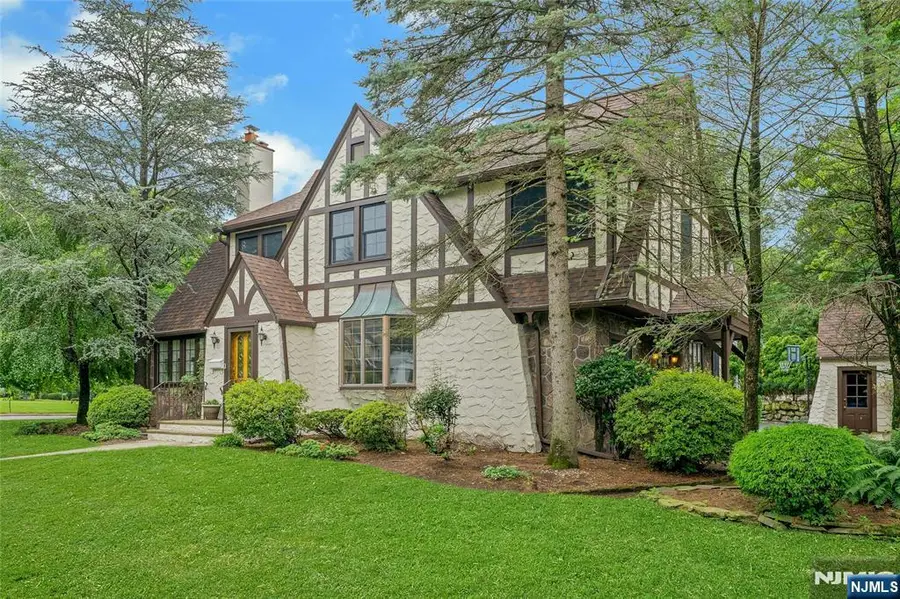 60 Chestnut Street, Ramsey, NJ 07446 - #2