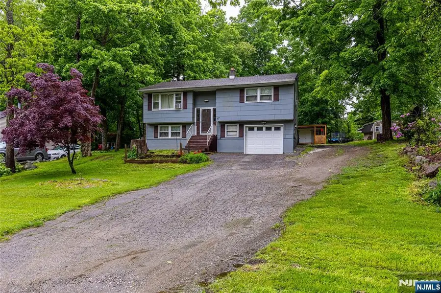 67 Cedar Tree Drive, Vernon, NJ 07422 - #2