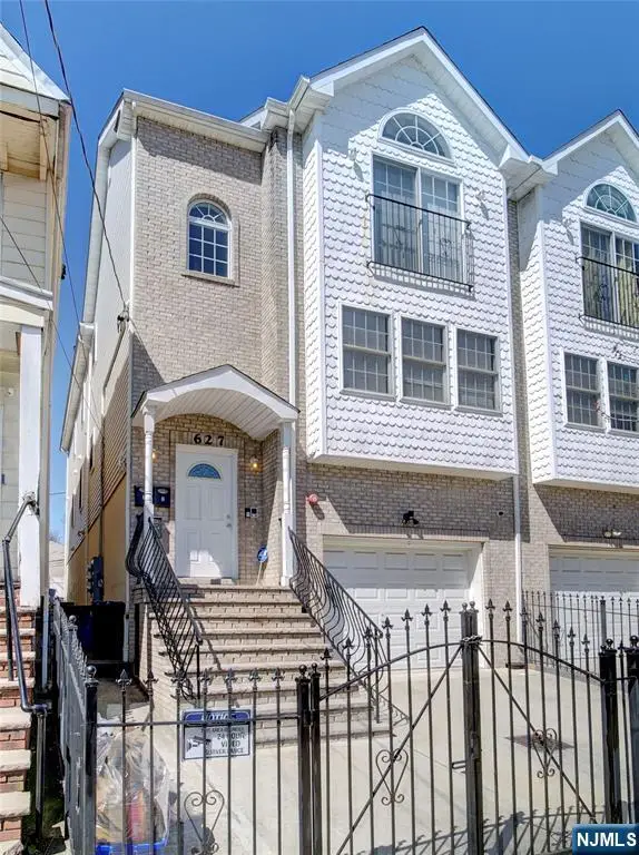 627 Hunterdon Street, Newark, NJ 07108 - #1