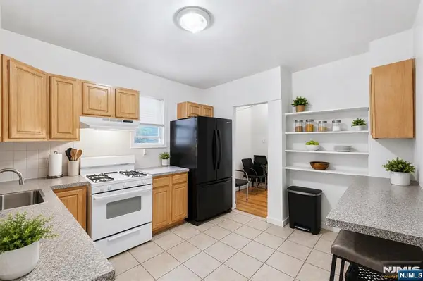 17 Highland Terrace, Irvington, NJ 07111