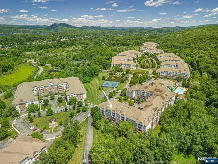 8421 Warrens Way 421, Wanaque, NJ 07465 - #2