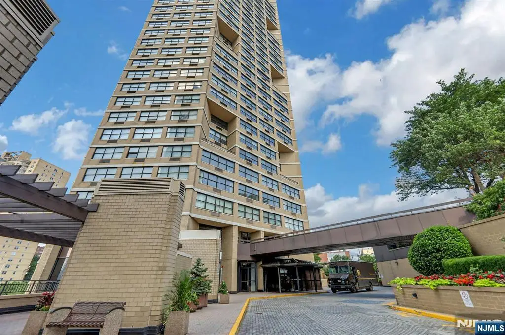 7000 Boulevard East 39G, Guttenberg, NJ 07093 - #1