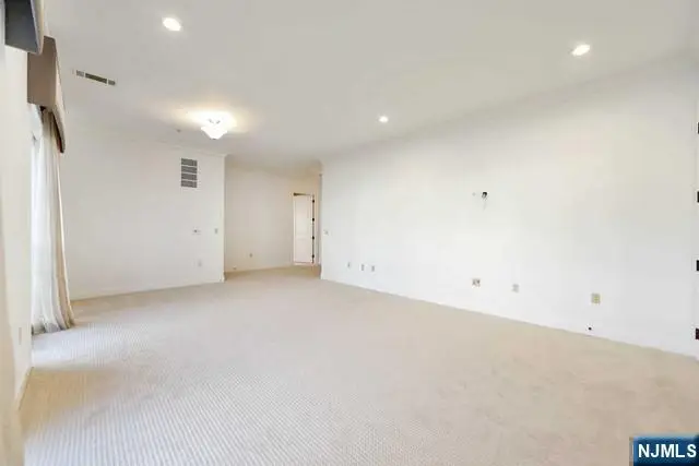 2315 The Plaza Plaza, Tenafly, NJ 07670 - #2