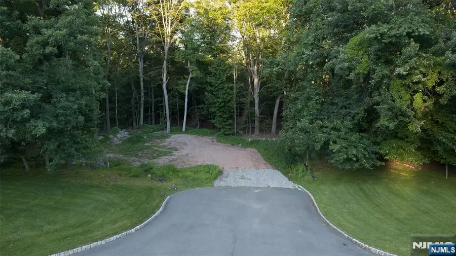 23 Fillmore Drive, Washington, NJ 07675 - #2