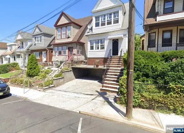 140 Beach Street, Jersey City, NJ 07307