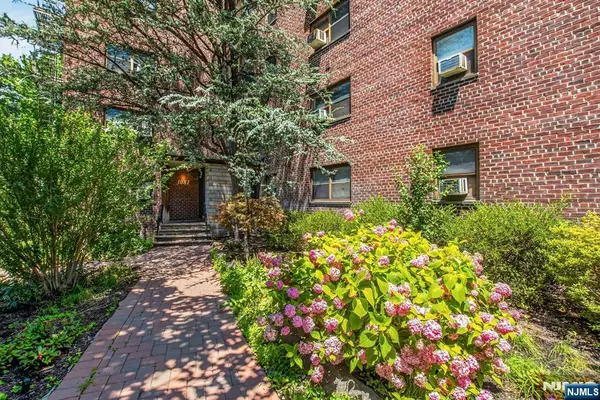 3081 Edwin Avenue 3G, Fort Lee, NJ 07024