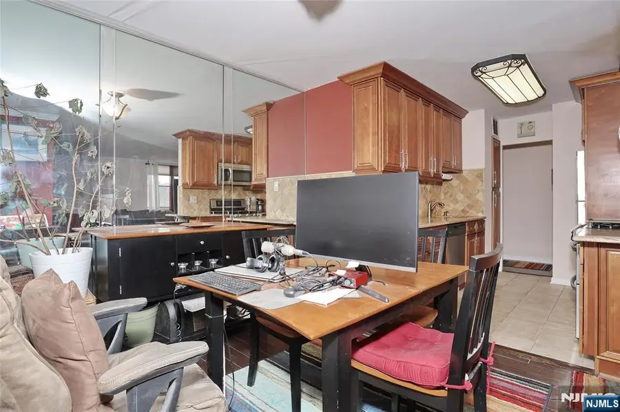 6040 Boulevard 8H, West New York, NJ 07093 - #3