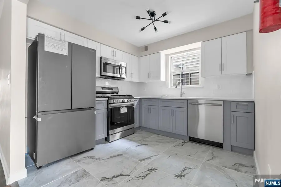 533 S 10th Street, Newark, NJ 07103 - #2