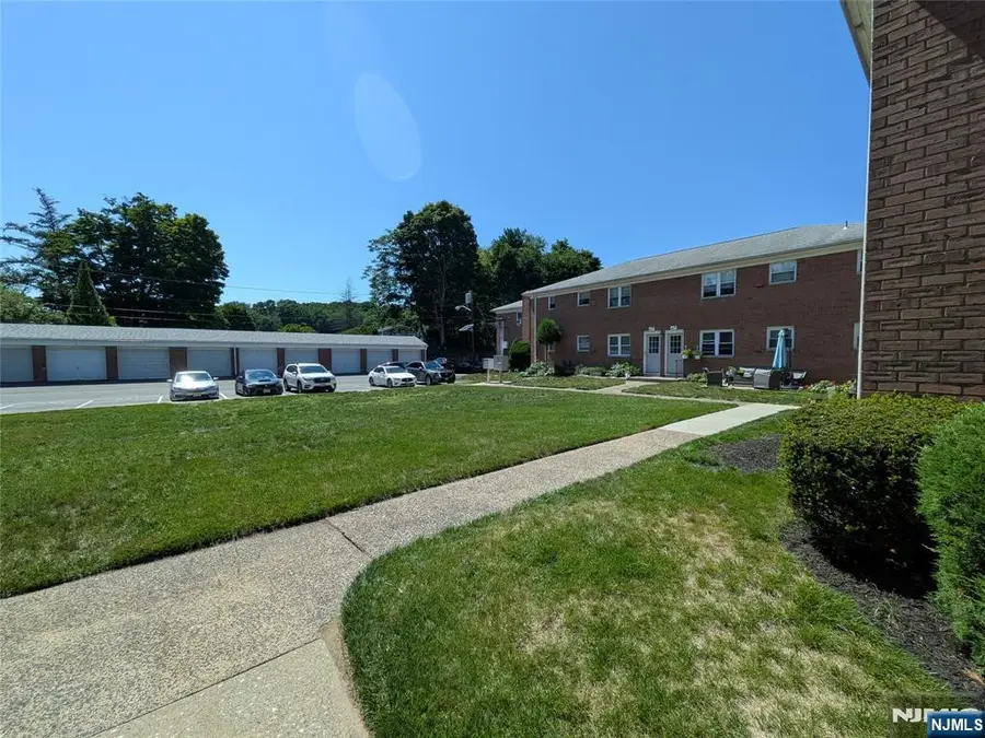 43 Manchester, Wayne, NJ 07470 - #3
