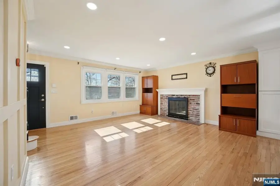59 Oakwood Drive, Wayne, NJ 07470 - #3